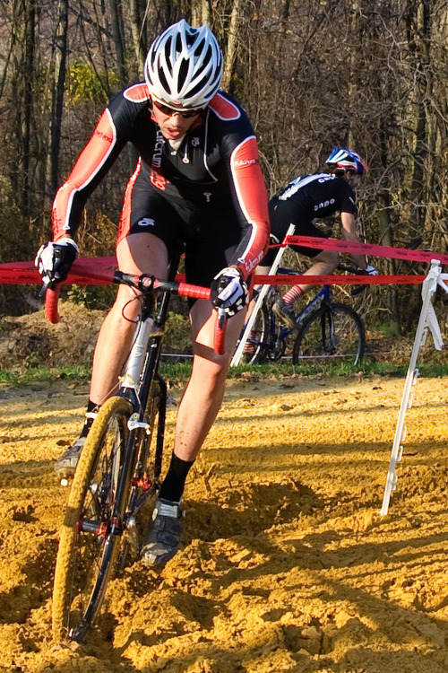Husband, father, Sci Fi nerd, Athlete, Endurance coach and co author of Skills, Drills & Bellyaches: A Cyclocross Primer. http://t.co/FoUGrBOED1