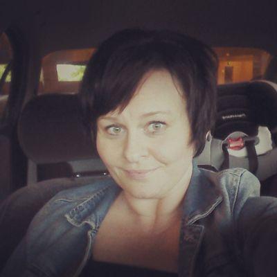 Single mom to an amazing 5 yr old, adventurous, love life, marking things off the bucket list and waiting for real love