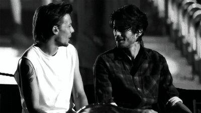 dmhelperssssss's profile picture. I help people get dms qith there faves!