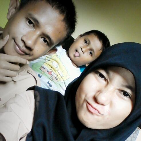 ibnubaguz's profile picture. Welcome. Allah SWT. 20-juni-2000(14Thn). SMP Negeri 37 Makassar. Insya Allah SMK Negeri 4 Or SMK Negeri 7 Makassar.