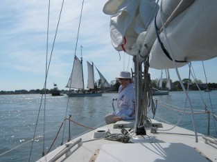 MysticKnotworkJ's profile picture. Sailor, knotworker and chicken of the sea. Dreaming the life, but not living the dream...yet.