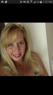 soldbymelissa's profile picture. Just a sweet girl surviving in this somewhat cruel world 🤷‍♀️ Paralegal at Merlino & Gonzalez