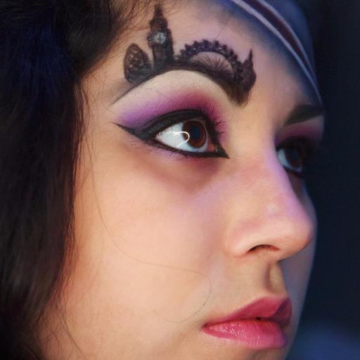 Girl with Make Up Passion! Reviews, Make up Ideas, Make up tutorials, Nail Arts and moree!