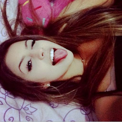 Não tenha medo, não preste atenção, não dê conselhos, não peça permissão. É só você quem deve decidir o que fazer pra tentar ser feliz.