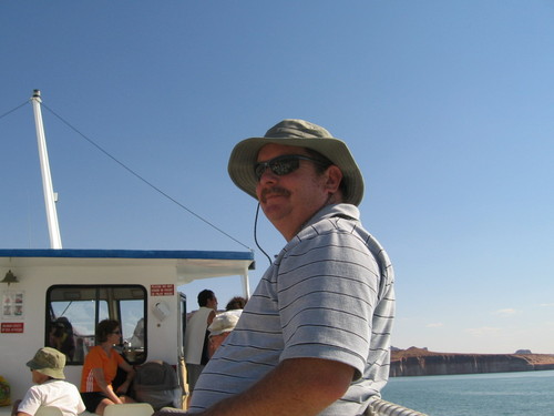 Retired, I will not follow back , sorry not sorry . Old dull boring grandfather, mavity and improbability. Likes animals more than people. I troll twitter,X ...