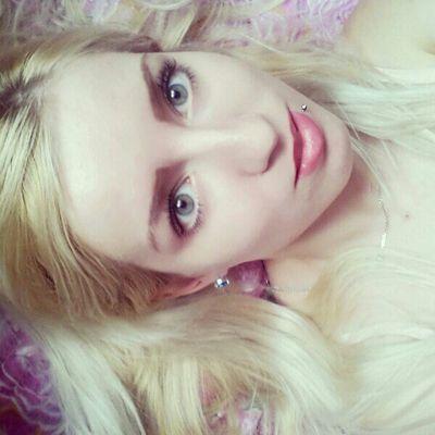 LubovReil's profile picture. Человек с бульвара имбецилов