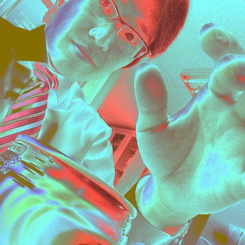 mikagimori's profile picture. ごく一般的なヒマ人、愚行権の債権者。 草