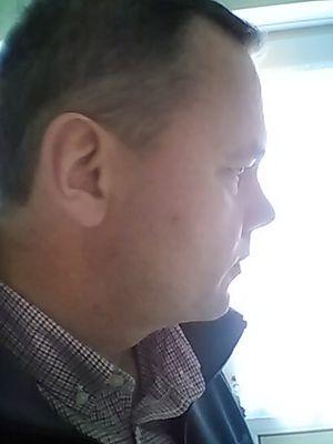 Plymouth boy born and bred acountant but please don't hold that against me. Follow me?