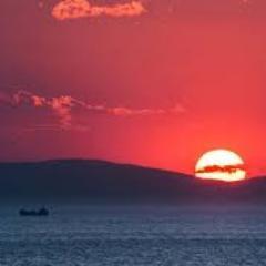 Life_Memoriess's profile picture. Το επίσημο twitter του blog http://t.co/JbXAdvH1Xs Αναμνήσεις μιας ζωής,στιγμές που περνάνε μπροστά μας σαν ένα όνειρο,μια αιωνιότητα