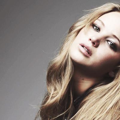 jenisqueen00's profile picture. you just got a free follow, now follow this other account @thequeenjlaw