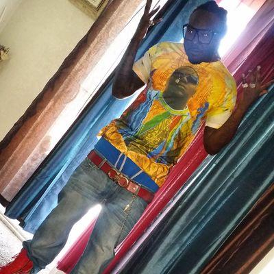 Artist, CEO and Business Man, #HiTsQuAdMoB I'm not a pillow, I'm not the type of nigga to sleep on..