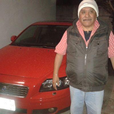 orgulloso padre de dos hermosas hijas, amoroso abuelo de tres nietos y amó a mi esposa!! #Mexico21
