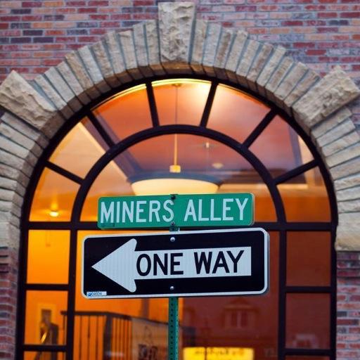 Come play in the Alley!
Award-winning theatre, comedy, improv and music in an intimate 130-seat theatre in the heart of Golden.