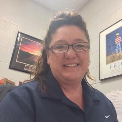 Wife, Mom of 2, and the Assistant Principal at MCHS. Love sports, reading, and public education.