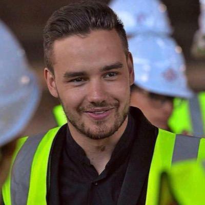 BPFE_5's profile picture. My five idols!//snapchat: bellatd #directioner