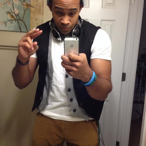 TryHardWizard's profile picture. Just a musician trying to make a change.