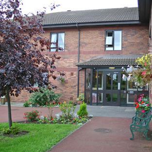 @AnchorLaterLife Kirkley Lodge care home in #Middlesbrough. Anna & Amy here tweeting & listening Mon-Fri 9-5ish. Tel: 0800 085 4172