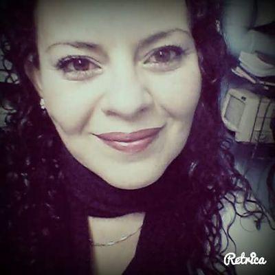 Anakarinacarlet's profile picture. 