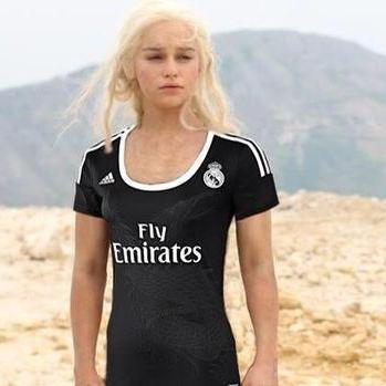 Gamer y Madridista. Te fundo al Fifa con 200 goles del Bicho. Tan friki como ultra jaja. #HalaMadrid
