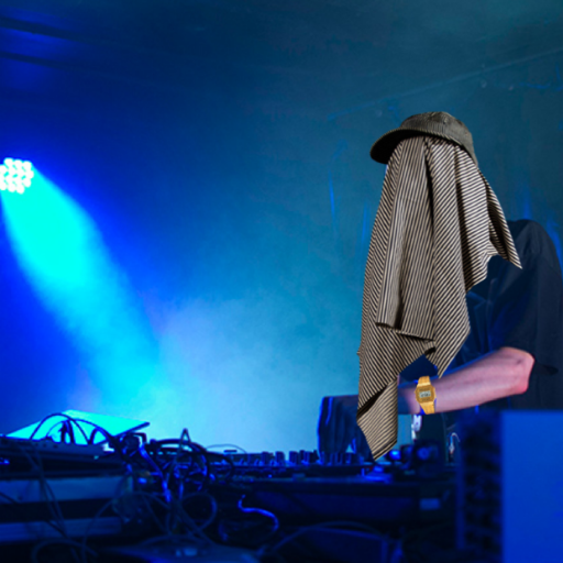 BubzzNRC's profile picture. Multiple DJ personality disorder : DJ Maskhål / DJ Bubzz / DJ JoeKepler / DJ Tsub4s4 / DJ Chris T.Mas