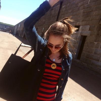 laujensims's profile picture. 