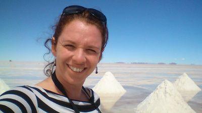 cindyasoares's profile picture. Mãe, mãe de cachorro, esposa, sapateadora aposentada, metida a acrobata e engenheira de software nas horas vagas.