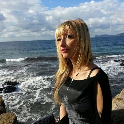 MonxoNicoletta's profile picture. 