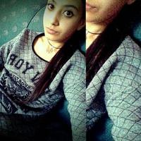 Tuğçe (@tueezer) Twitter profile photo