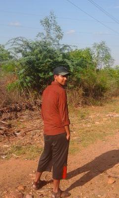 b330b0efd8e947c's profile picture. iam not yet working still studying