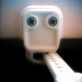 ehuru's profile picture. mycket liten byrå-direktör