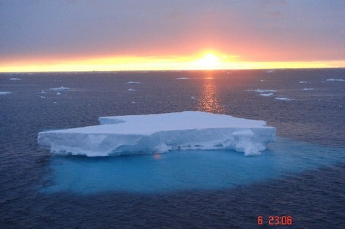 Biotech research/scientist, and entrepreneur. Blogs on travellings. Lets join me !