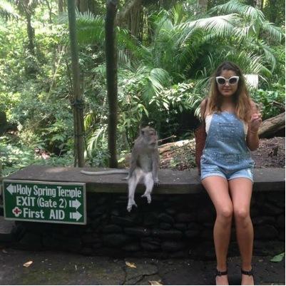 AllyG1213's profile picture. The only pain is champagne ✈️