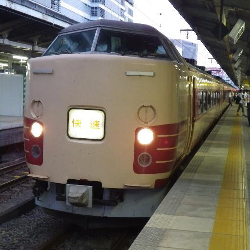 三重県津市在住の旅好き大学生。基本は乗り鉄です。基本的には日常や旅先での鉄道写真や景色をUPします。フォロバは必ずしますが、ツイートUP頻度は低めです・・・