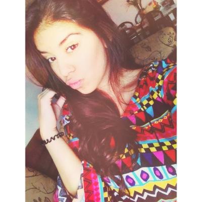 Taassia_'s profile picture. Livrai-me Senhor, de tudo que for vazio de amor.” | http://t.co/OfXiCYlUQp