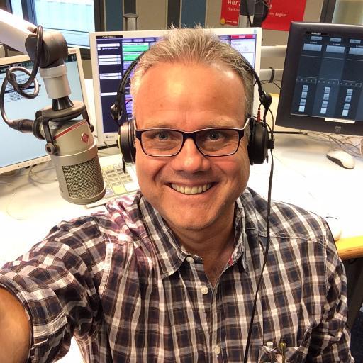 Radio-Journalist. Arbeitet als SWR1-Anchor - Morning-Show & Afternoon u. ist hier privat.