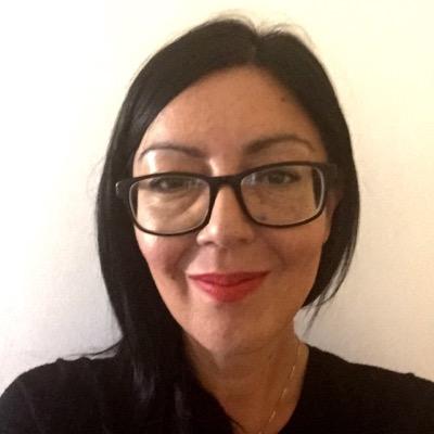 Passionate about design, brand, economics and all things digital