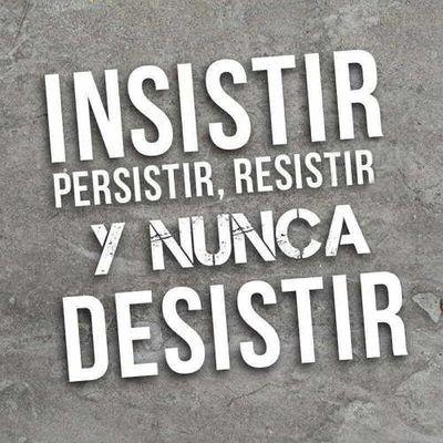 Venezolano, Católico, Estudiante, Futuro Abogado de la República, Diseñador gráfico por hobby, Retirado de la ResistenciaVzla por amenazas