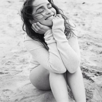 SinfulAcuity's profile picture. Forever longing for the forbidden and desiring what is denied of us. Owner of the Red Velvet Lounge, Bar and Restaurant. Ex-Slytherin. 27.