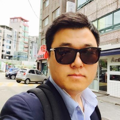 딸3,부끄럽지않은아빠,몸무게5킬로감량중,여기는여의도 우리집은 대전,인라인스케이트 좋아,자전거 사랑,섹소폰 좋아, 산 좋아, 사람 좋아, 자연사랑, 직장 생활과 삶의 균형을 이루기 위한 노력중...