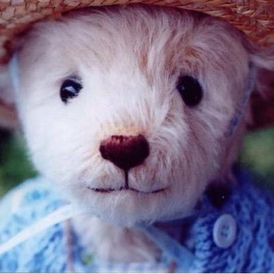 kimimpd's profile picture. Games, erotic, religion, conflict, war is hate. Since English is not good, please understand.