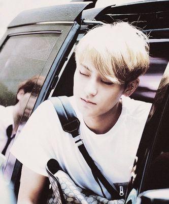 00' line EXO-L | BANA | I'm queen of fucking everything