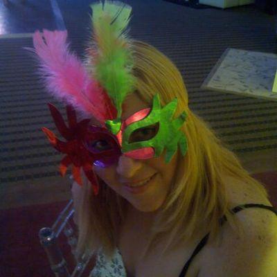 emyfm's profile picture. Odontóloga #Ucvista en la ciudad de la furia. En una de economía, política, odontología y enología. Aún la Cesar González femenina, por ser la amiga de todos!!!