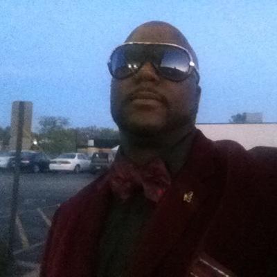 meechieBROWN's profile picture. 