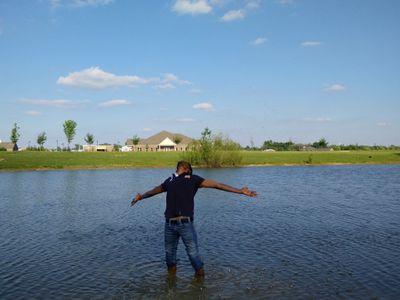 Telling about my self in single line... I m simple ,smart and energetic guy....