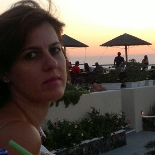 fotpoulou75's profile picture. 