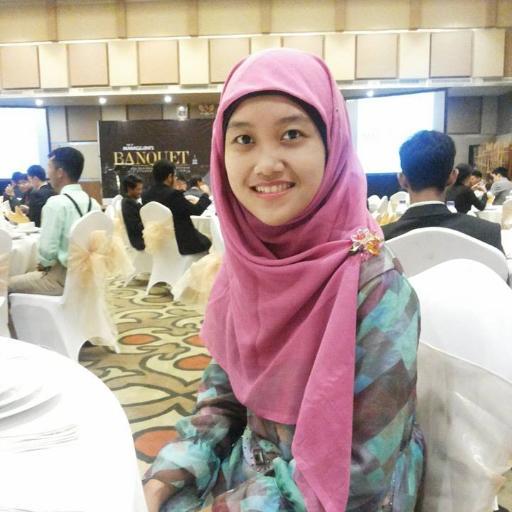 bernitamala's profile picture. dream-catcher