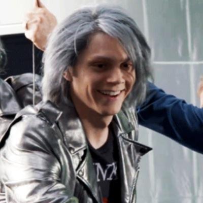 SpaceBurgerKing's profile picture. No soy un ladrón, solo tomo prestadas cosas sin permiso. A veces naves. A veces.