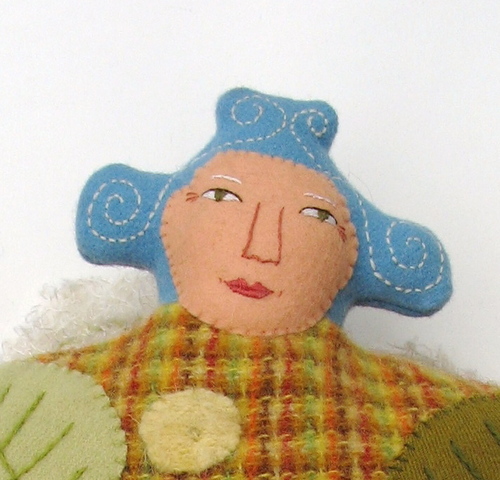 MimiKirchner's profile picture. middle-aged artist loves wool