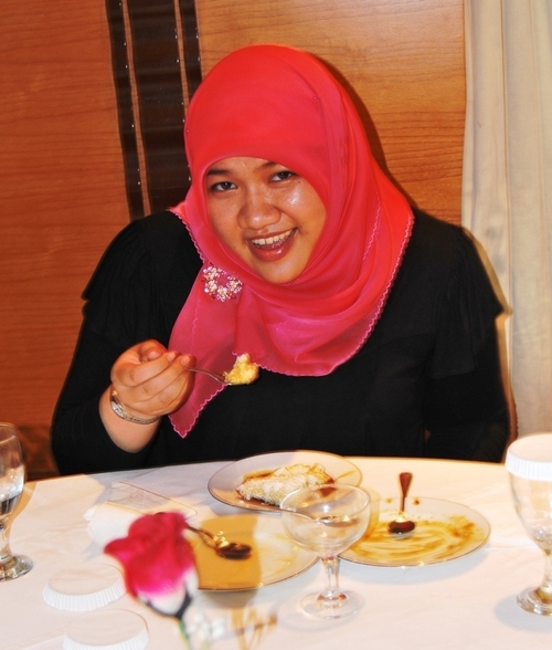 FathmaMelina's profile picture. 