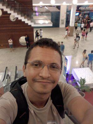 hdgbruno's profile picture. Apenas uma flecha viva lançado no caminho do infinito...